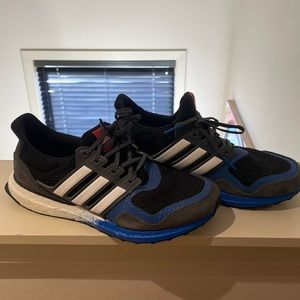 Adidas mens Ultraboosts torsión System